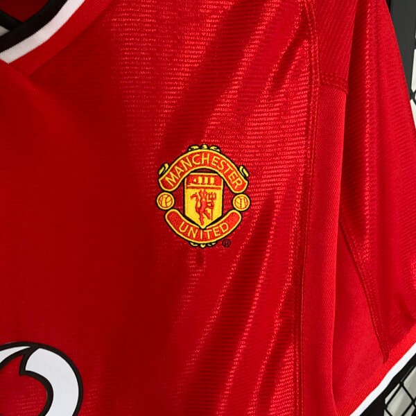 03f2f703 Manchester United 2000/02 Home Retro Jersey S-2XL