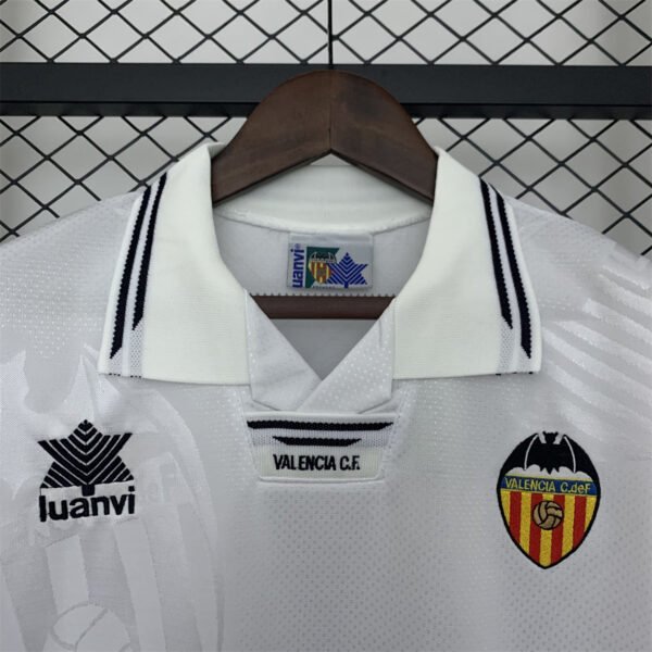 Valencia 1999/00 Home Retro Jersey S-2XL