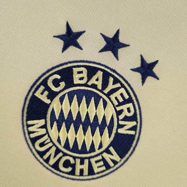 Bayern Munich 2003/04  Away Retro Jersey S-2XL