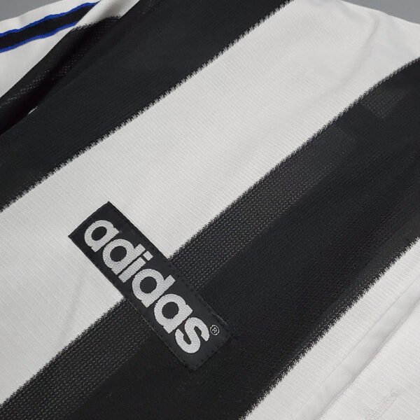 Newcastle United 1995/97 Home Retro Jersey S-2XL