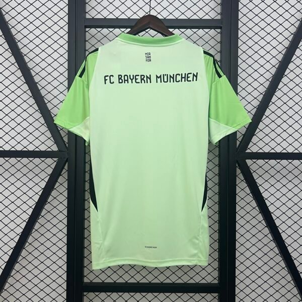 Bayern Munich 25/26 goalkeeper Green jersey (fan version) S-4XL