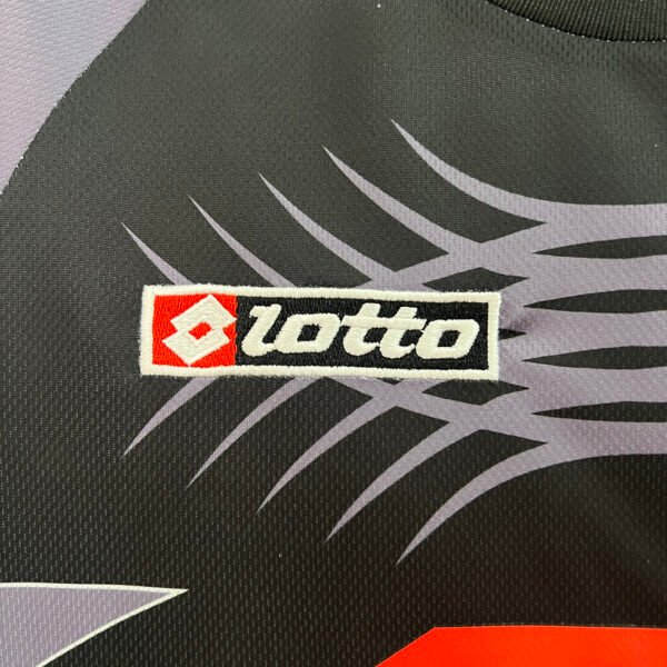 43237ead Juventus 2001/02 Goalkeeper Retro Jersey S-2XL