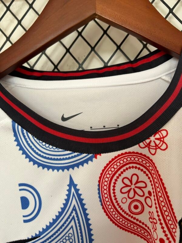 Barcelona 25/26 Special Edition jersey (fan version) S-2XL