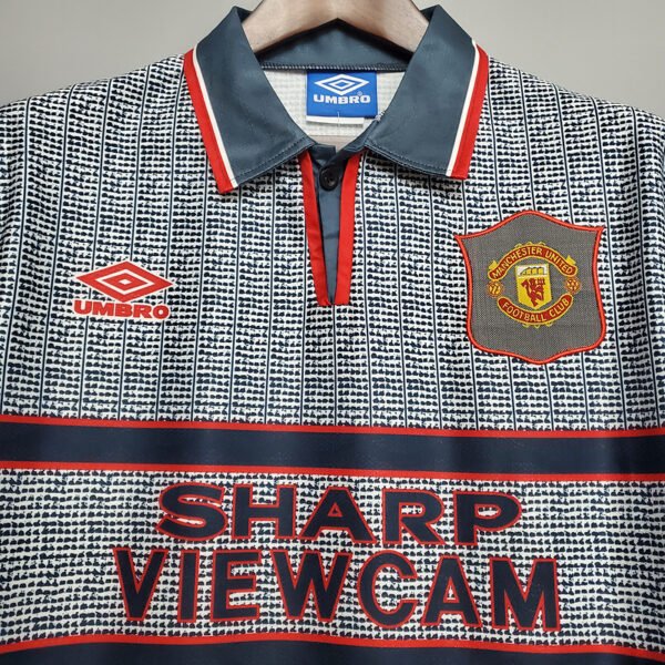 Manchester United 1995/96 Away Retro Jersey S-2XL