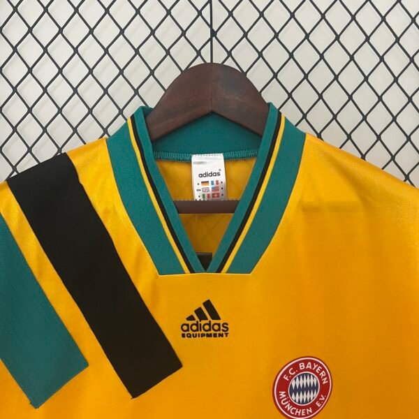 Bayern Munich 1993/95 Away Retro Jersey S-2XL