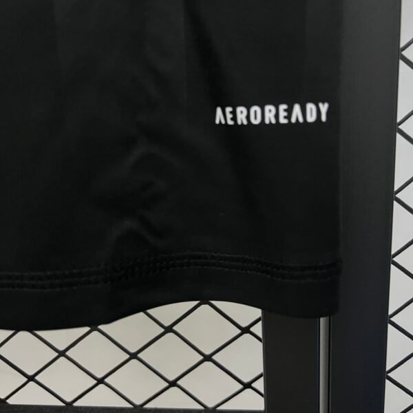 Real Madrid 25/26 Goalkeeper Fan Version Jersey - S-2XL