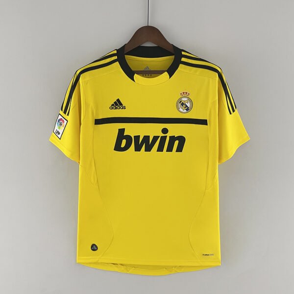 58c557d8 Real Madrid 2011/12 Goalkeeper Retro Jersey S-2XL(Yellow)