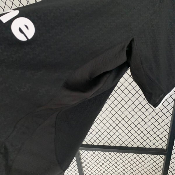 Manchester United 2003/04 Away Retro Jersey S-2XL