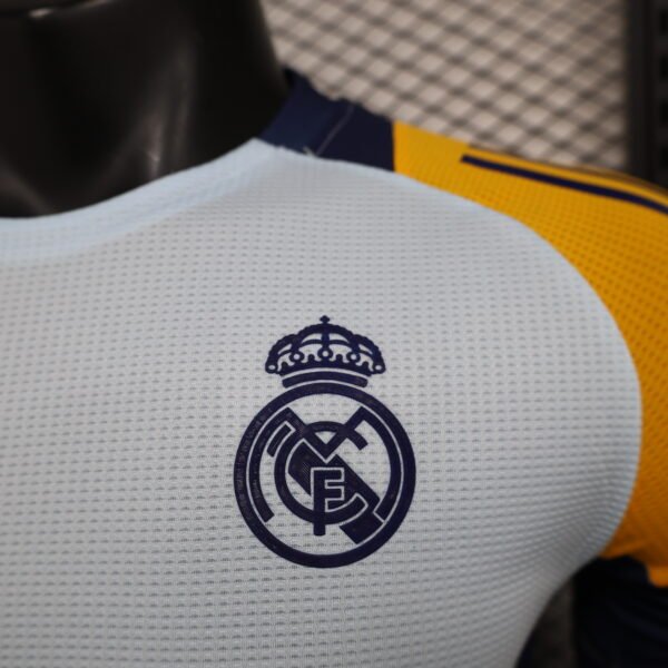 Real Madrid 24/25 Training Wear Player Version - S-2XL