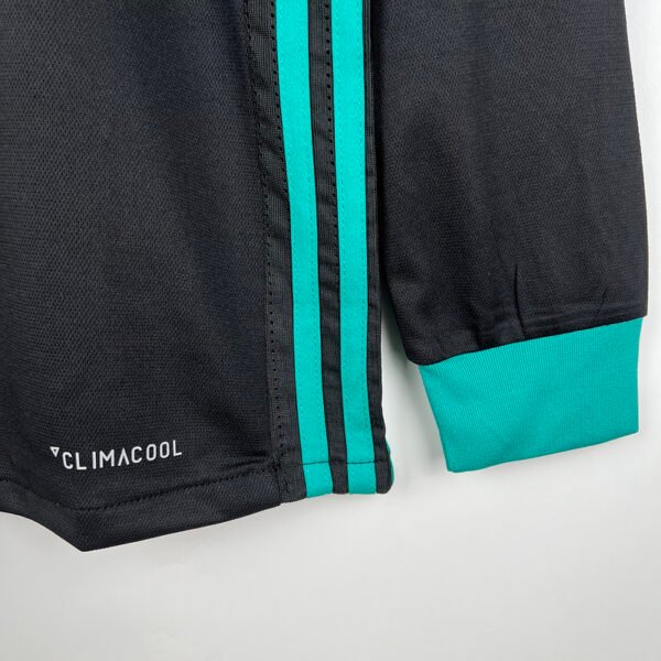 Real Madrid 2017/18 Away Retro Long Sleeve Jersey S-2XL