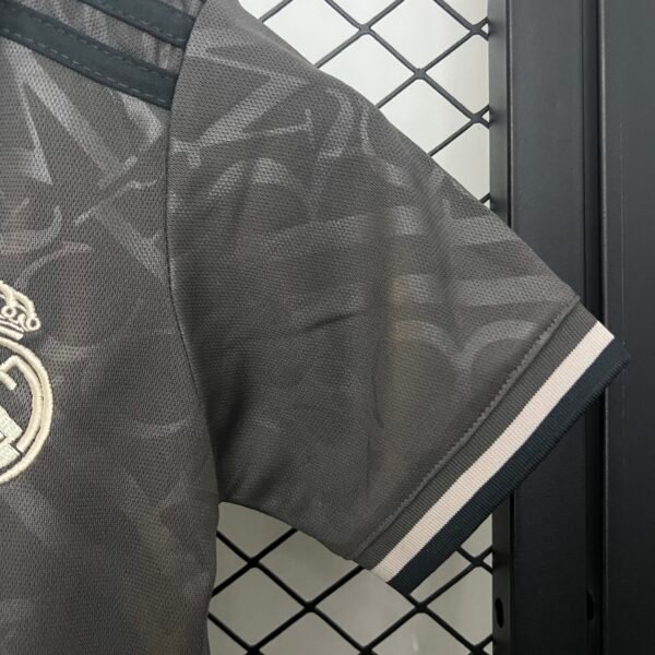 717d3e92 Real Madrid 24/25 Second Away Kids Set 16-28