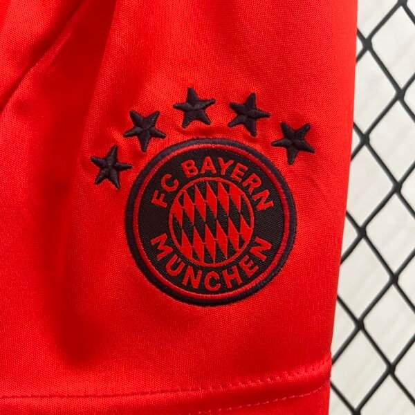 Bayern Munich 24/25 home jersey (children's set) 16-28