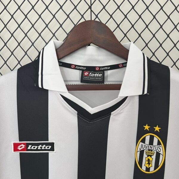 Juventus 2001/02 Home Retro Jersey S-2XL