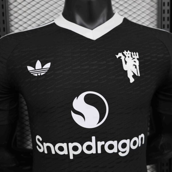 8ad60de1 Manchester United 24/25 Goalkeeper Player Version Jersey - S-2XL