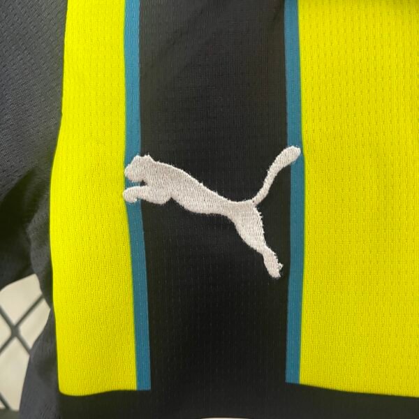 Manchester City 24/25 away kit (children's kit) 16-28