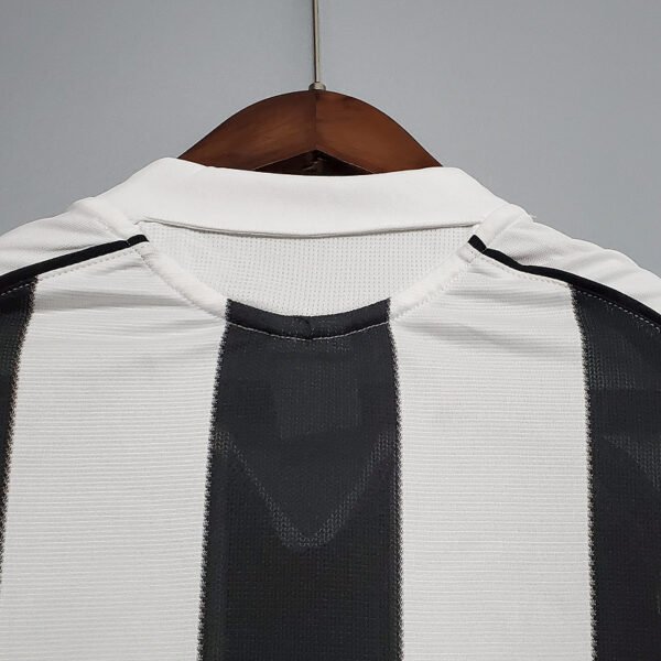 Newcastle United 2005/06 Home Retro Jersey S-2XL