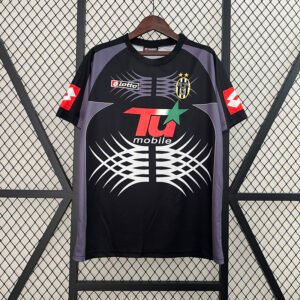 Juventus 2001/02 Goalkeeper Retro Jersey S-2XL