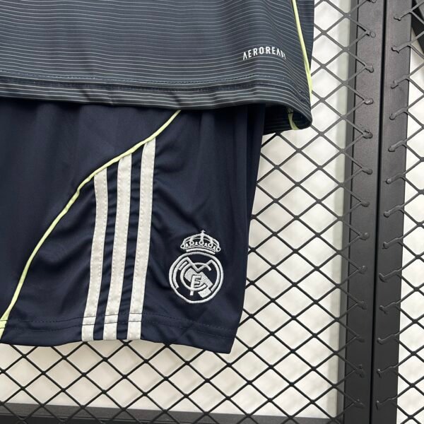 Real Madrid 25/26 Away Kids Set - 16-28
