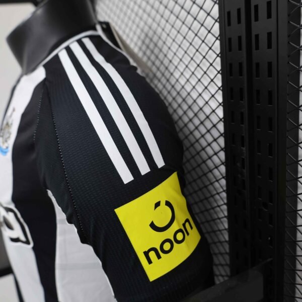 Newcastle United 24/25 Home Player Version Jersey - S-2XL