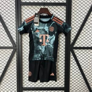 Bayern Munich 24/25 away jersey (children's set) 16-28