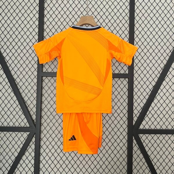 Real Madrid 24/25 Away Kids Set - 16-28