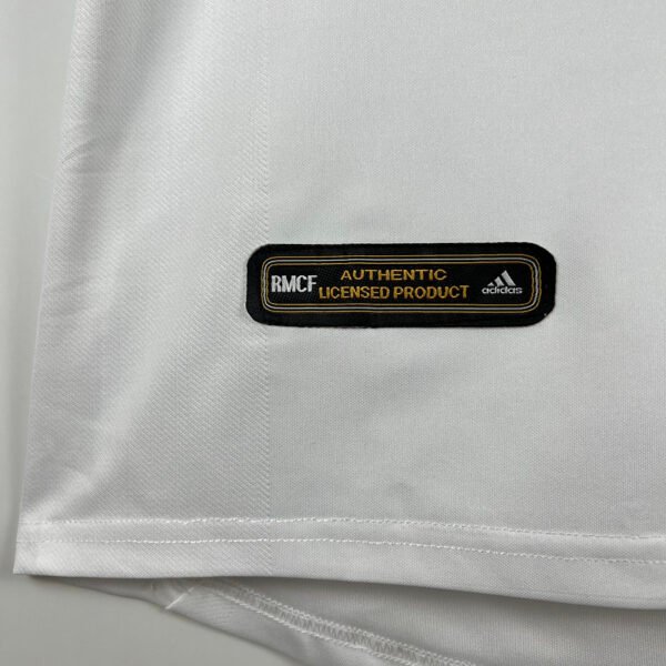 Real Madrid 2001/02 Home Retro Jersey S-2XL