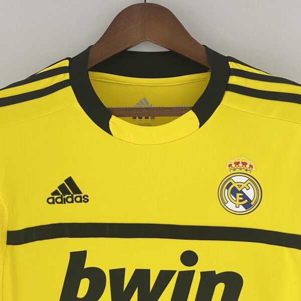 f5a33f6a Real Madrid 2011/12 Goalkeeper Retro Jersey S-2XL(Yellow)