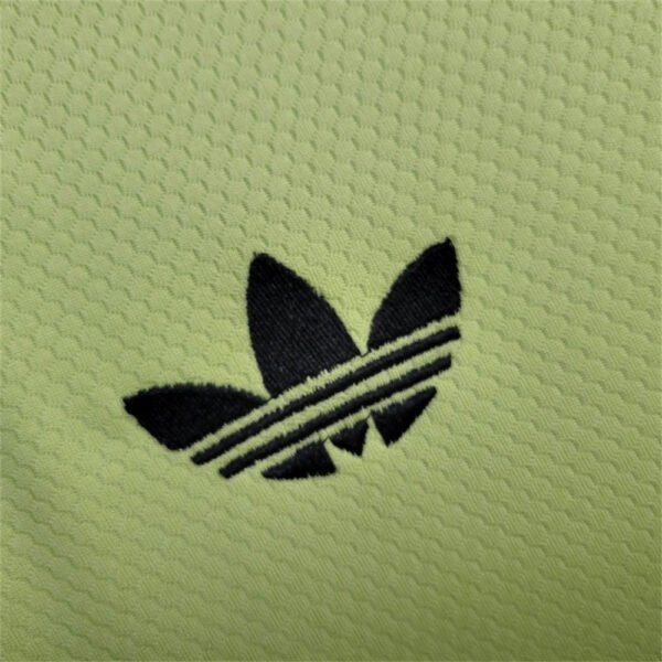 Real Madrid 24/25 Goalkeeper Fan Version Jersey - S-2XL