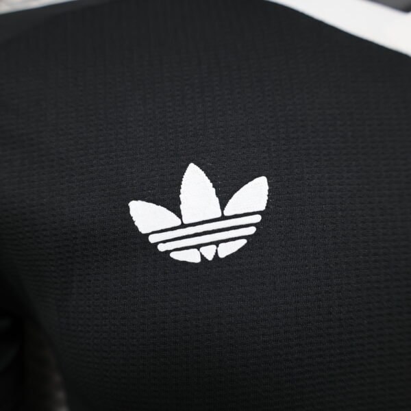 Real Madrid 24/25 Goalkeeper Player Version Jersey - S-2XL