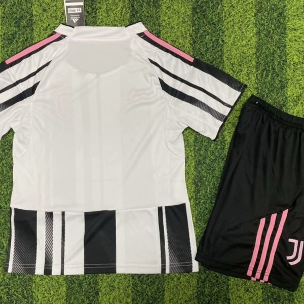 06e786f38a47602818f5628a08ef75b Juventus 25/26 Home Kids Kit 16-28
