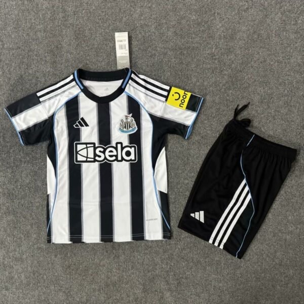 Newcastle United 25/26 Home Kids Kit 16-28