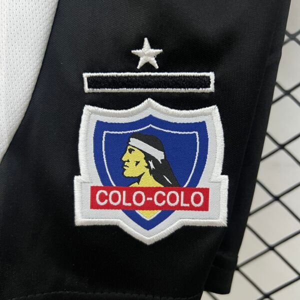 b6d096d7 Colo-Colo 25/26 Home Kids Set - 16-28