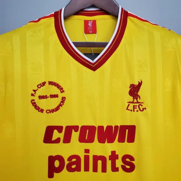 Liverpool 1985/86 Away Retro Jersey S-2XL